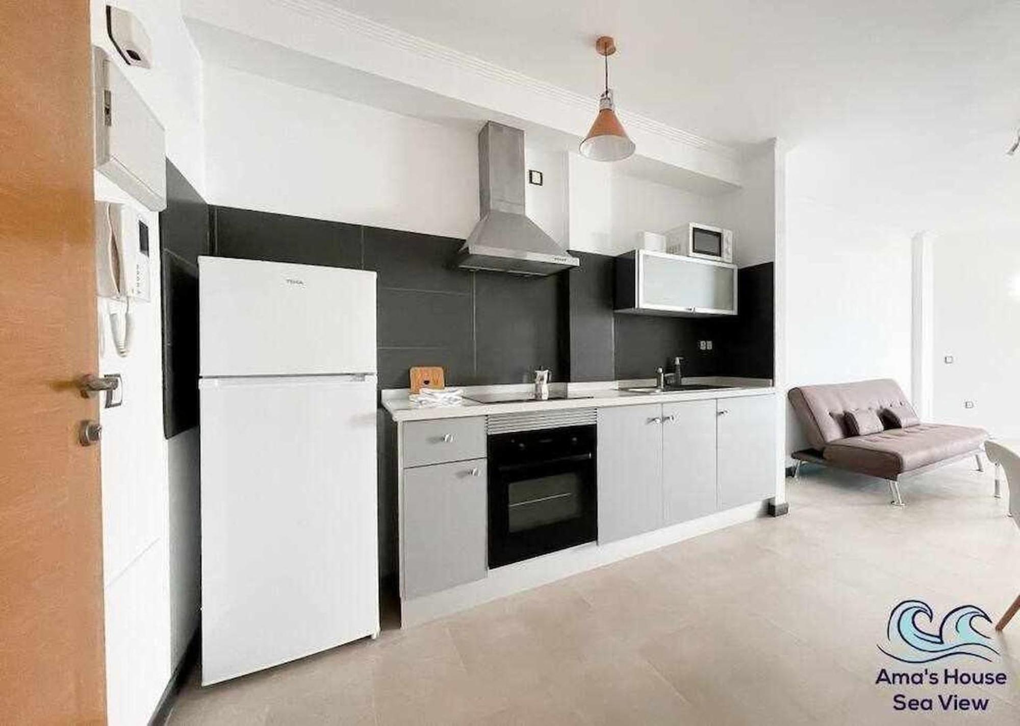 Amas House Sea View Wifi Free By Rentalfue Apartament